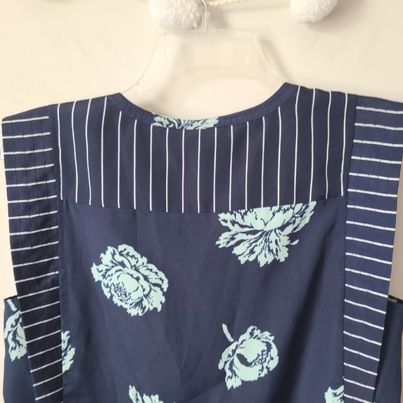 J.Crew Navy Blue Floral Sleeveless Shirt Size 4 - Picture 7 of 9